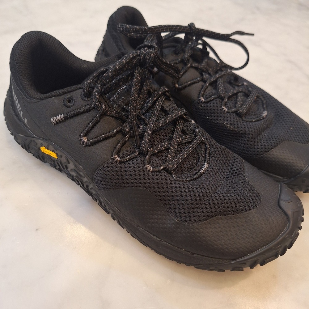 Merrell Trail Glove 7 Wom 8.5 Blk Barefoot Running Shoes J037336 Hiking Sneaker